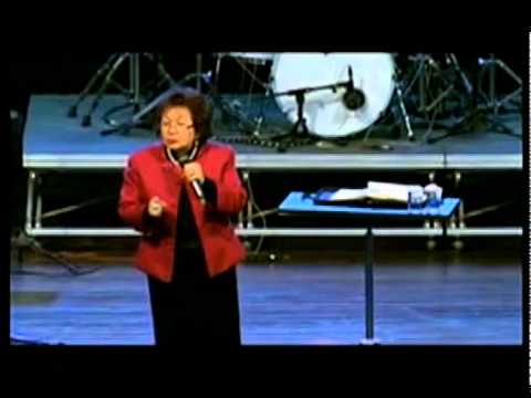 Neuza Itioka - Congresso de Batalha Espiritual - Comunismo do PT