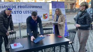 Wideo1: Podpisanie umowy na modernizacj� ul. �wi�ciechowskiej