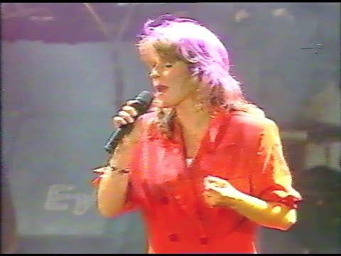 Carola - Runaway (Live Väddö Folkets Park 1991)