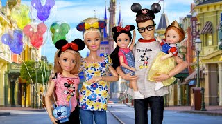 Barbie & Ken Doll Family Vacation Routine & Dollhouse Hotel
