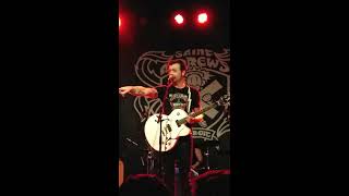 Eagles of Death Metal&#39;s Jesse Hughes Hilarious Intro to I got a feelin&#39;(Just Nineteen) Detroit