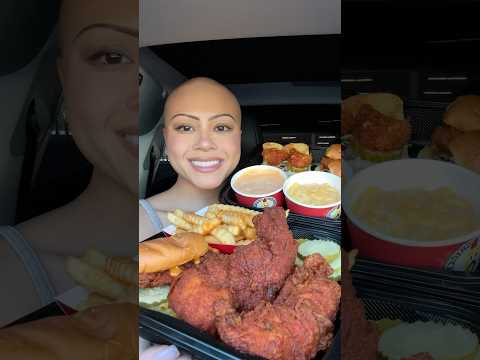 EATING DAVE’S HOT CHICKEN🍗