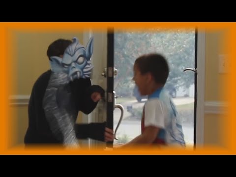 Meladzeluka05 - Night Shift Scare Cam