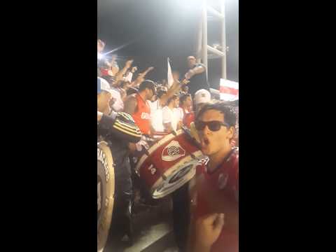 "Ahi viene la hinchada... que loca que está ðŸŽ¶ðŸŽµ" Barra: Los Borrachos del Tablón • Club: River Plate