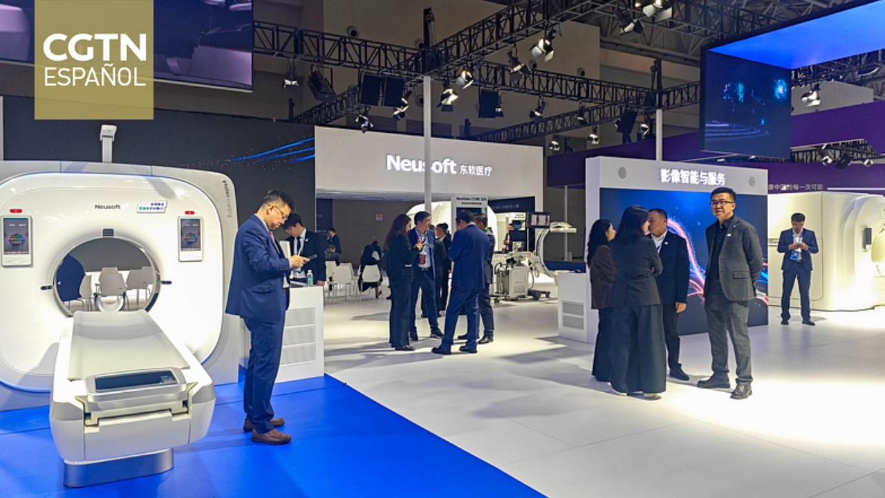 Innovaciones en IA impulsan las exportaciones mundiales y atención sanitaria civil