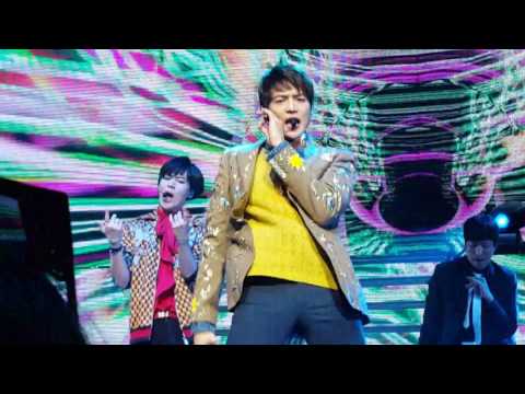 20170324 SHINee World V in Dallas, TX: Hitchhiking