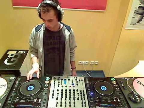 Justmusic.fm - Bonus Track 200 LIVE