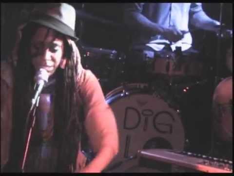 On the block - Akua Naru @ Cox18