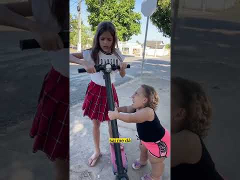 a menina misteriosa (Jessica e MC Divertida)