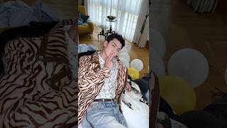 Download lagu 🤵‍♂️➡️🐆 Cream Soda Transition #EXO #엑소 #weareoneEXO #SEHUN #세훈 #CreamSoda #EXIST #shorts mp3