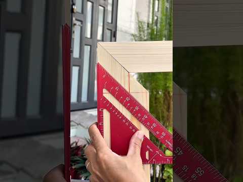 A great idea to join two wooden planks of different sizes. #woodworking