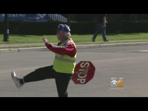 Dancing Crossing Guard Has Dazzling Moves
