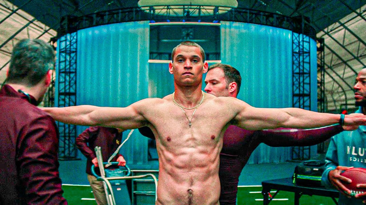 Восходящая звезда футбола попадает на секретную базу и получает инъекцию кр