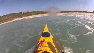 preview picture of video 'Sea Kayaking Killalea and Minnamurra'