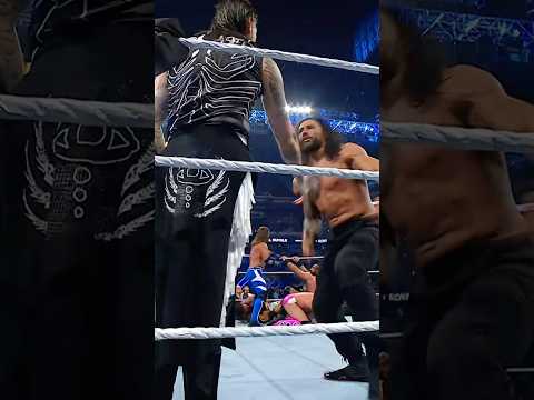 Roman Reigns been dying to do that for years 👋💥