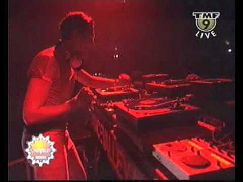 DJ Tiesto - Live In Concert 2004