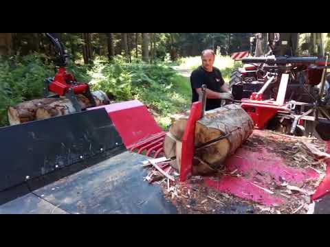 Holzspalten mit Growi GSW 30F und Kran Palms 680