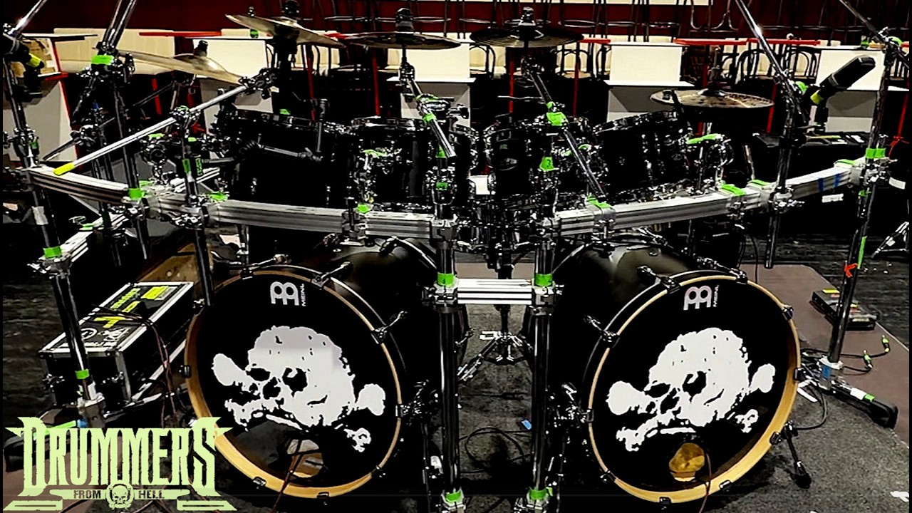DRUMMERS FROM HELL at work. Drum tech for SImon BLOODHAMMER Schilling!