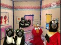 Elmo World Penguin 2016