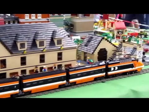 LEGO Creator 10233 Horizon Express Full Length and motorized