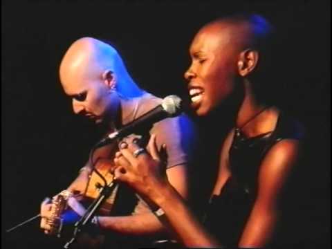 download lagu mp3 mp4 Skunk Anansie Stoosh 1996, download mp3 Skunk Anansie Stoosh 1996 free downloadn, video klip Skunk Anansie Stoosh 1996