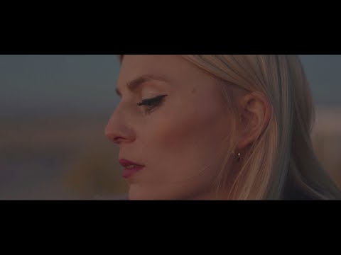 download lagu mp3 mp4 Charlotte Giers, download lagu Charlotte Giers gratis, unduh video klip Charlotte Giers
