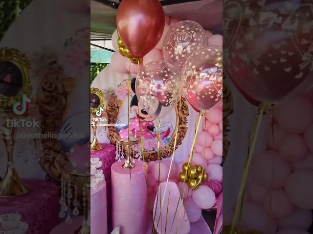 Vídeo relacionado con Disney - Set de fiesta Minnie Mouse, Decoración cumpleaños Minnie Mouse, Kit fiesta de cumpleaños, Vajilla infantil desechable, (globos, platos, banderines, vasos, servilletas), 8 comensales, (71994)