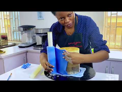 Learn to Cover a cake in fondant/ beginner friendly/ fondant techniques