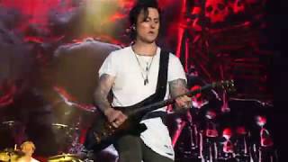 Download lagu Avenged Sevenfold - Buried Alive Rock USA 2017 Oshkosh Wisconsin mp3