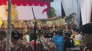 Download lagu Kedatangan Sinden Tatin Tithot, Sinden Anting, Pak Jayeng di Ds Salam Grabag Magelang || Ki Jumbuh S mp3