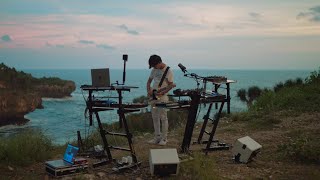 Download lagu The Sound of Ocean - LIVE LOOPING PERFORMANCE in Nature - ONE MAN BAND Performance by Alffy Rev mp3