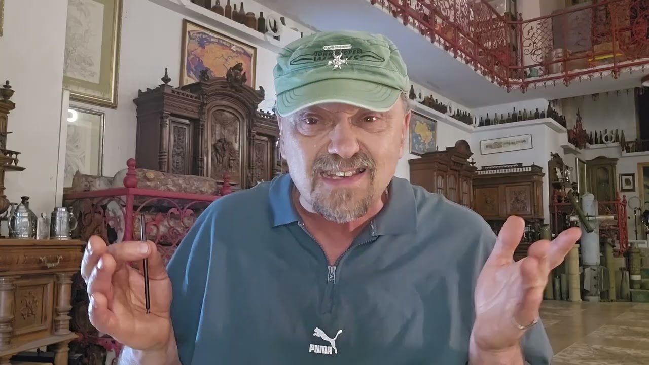 Это абсурд на уровне гениальности, Трамп перевёл стрелки на Украину за свою ?