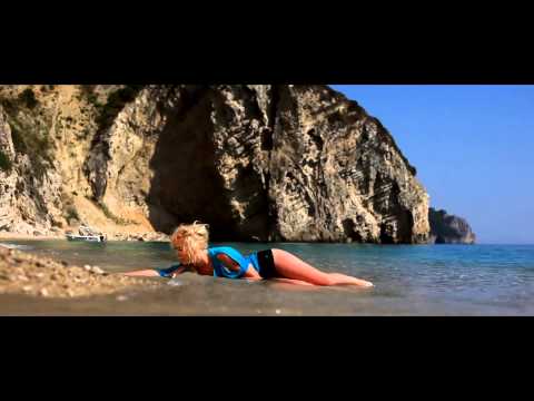 Xonia-feat-Deepcentral-Hold-On.mkv