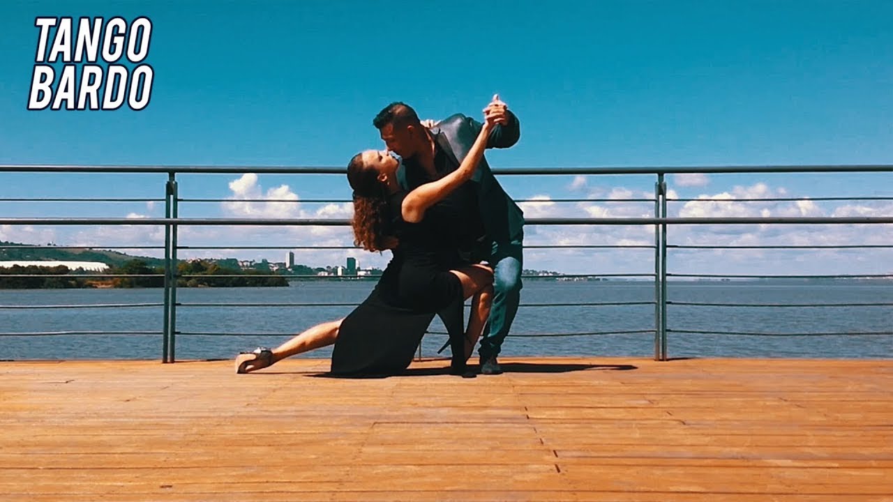 Video thumbnail for Tango Bardo - Una noche de garufa - bailan: Mariana Casagrande y Daniel Oviedo