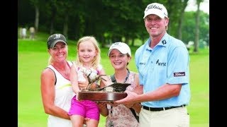 Steve Stricker and his wife and children