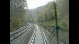 preview picture of video 'Nordhessen Regiotram RT 9 - 2012-04-003 bei Baunatal-Rengershausen - Begegnung Intercity'