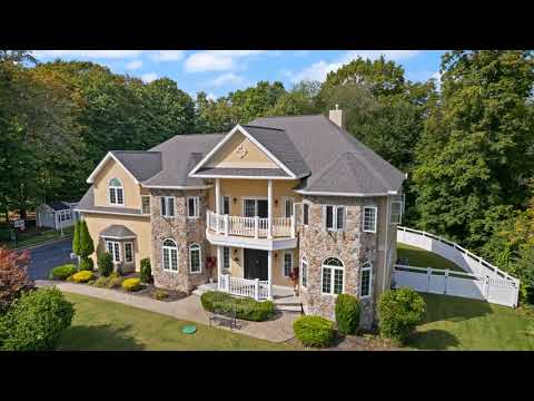 2 Bridle Path, Lynnfield MA 01940, USA