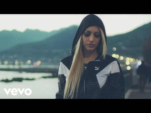 download lagu mp3 mp4 Domenica Komminuet, download lagu Domenica Komminuet gratis, unduh video klip Domenica Komminuet