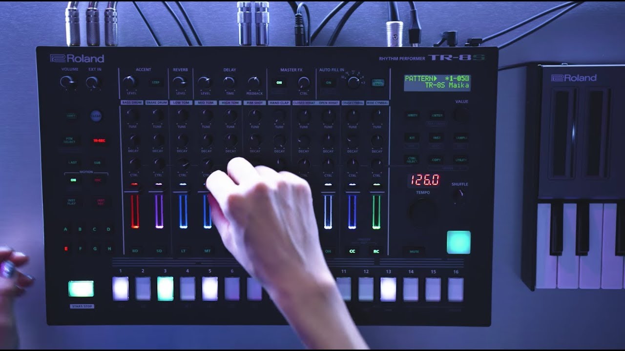 TR-8S - Sintetizadores &ampamp Drum Machine | DJ Store | Tienda oficial
