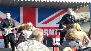 09  HERMANS  HERMITS   /  I'V  GOT  A  FEELING