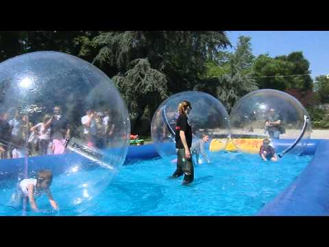 Kids have Fun! Walking Ball Event Milano City