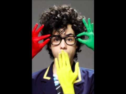 Sliimy - Britney Spears Cover Womanizer.