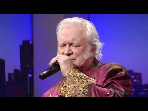 Thumbnail for T. Graham Brown - "Wine Into Water" (Live on CabaRay Nashville) by T. Graham Brown