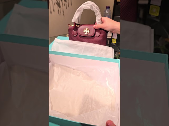 توري بورش جلد وقماش بيج غامق م22