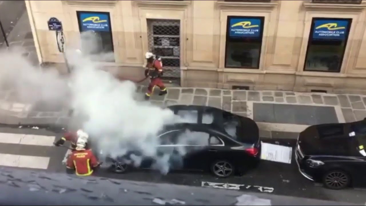 Как французские пожарные тушили новенький Mercedes
