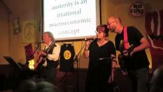 England Green & England Grey – Reg Meuross + Red Velvet (live)