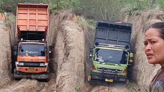 Download lagu SKILNYA PARA DRIVER KELAS DEWA dump truck Hino 500 Fuso 220ps lewati tanjakan sempit !! mp3