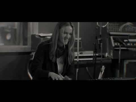 I Gotta Go - Live Session