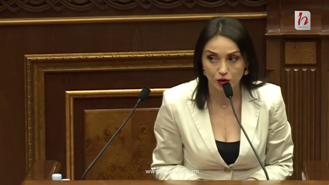 Улыбайтесь, господа, улыбайтесь! Լուսինե Բադալյանի խորհուրդն ընդդիմությանը