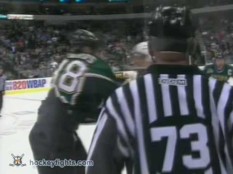 Dan Hinote vs Eric Lindros